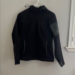 Arc’teryx Epsilon LT Hoodie fleece lined size S Women’s